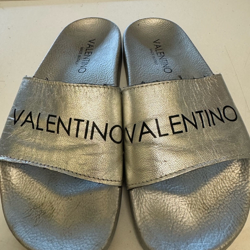Valentino Slides 38